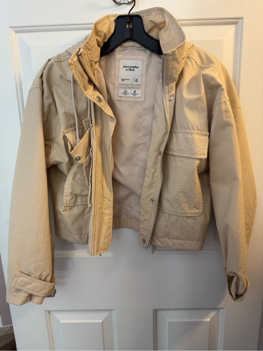 Abercrombie & Fitch Light Beige Jacket with Silver Hardware